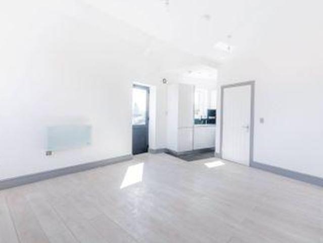 1 Bedrooms Flat for sale in Kingsland High Street, Dalston E8