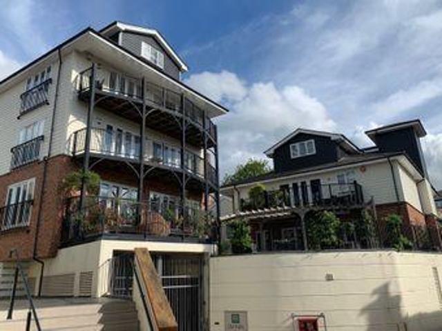 1 Bedrooms Flat for sale in Old Brewery Lane, Henley On Thames RG9