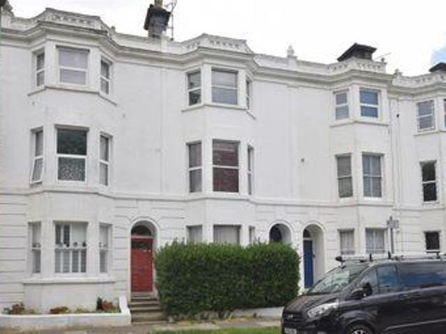 1 Bedrooms Flat for sale in St. Augustine Road, Littlehampton, West Sussex BN17