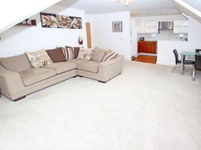 1 Bedrooms Flat for sale in Sunny Bank Road, Helmshore BB4