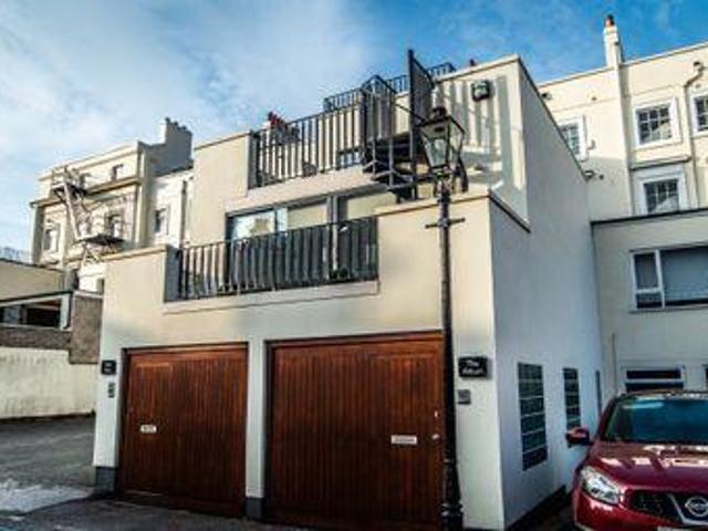 1 Bedrooms Flat for sale in Western Terrace, The Park, Nottingham NG7