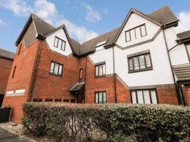 1 Bedrooms for sale in Allington Close, Greenford UB6