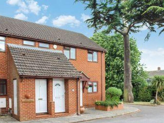 1 Bedrooms for sale in Ashbourne Close, Ash GU12