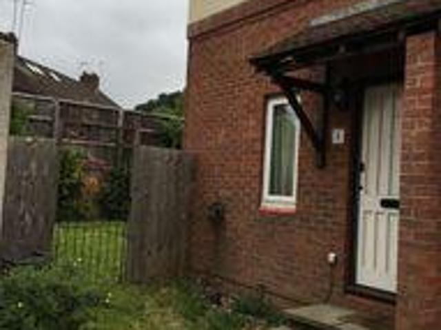 1 Bedrooms Terraced house for rent in Sedley Grove, Harefield, Harefield, Uxbridge, Greater London UB9