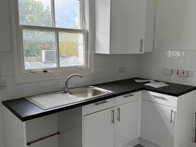 1 bedrooms To Let