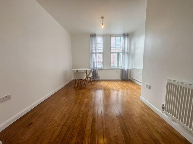 1 beds apartment for rent