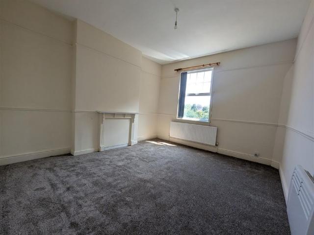 1 Beds Apartment