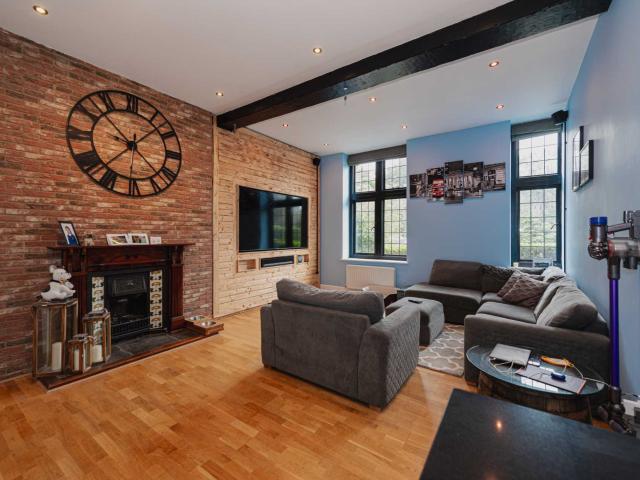 1 Beds Apartment
