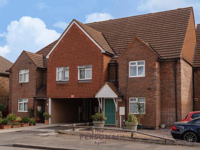 1 Beds Maisonette