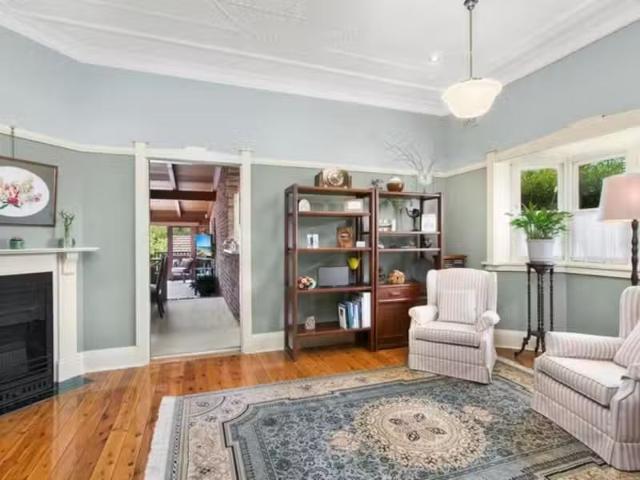 1 Bellevue Avenue, Denistone House for rent Listed by Oliver.
