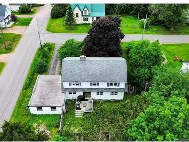 1 Bennett St, Sackville, NB, E4L 3M5 house for sale Listing.
