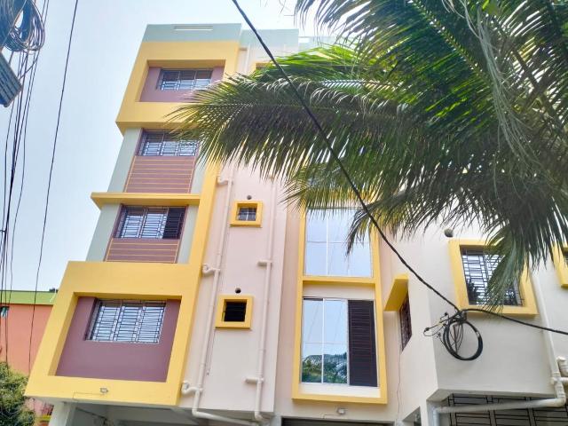1 BHK Apartment in Chinsurah for resale Hooghly. The reference number is 19856713