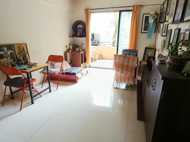 1 BHK Apartment in Anand Nagar, Sinhagad Road for resale Pune. The reference number is 21058118