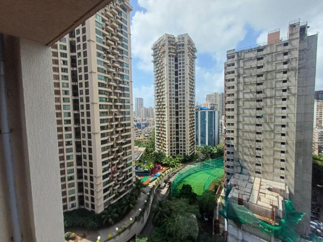 1 BHK Apartment in Andheri West for resale Mumbai. The reference number is 21043697
