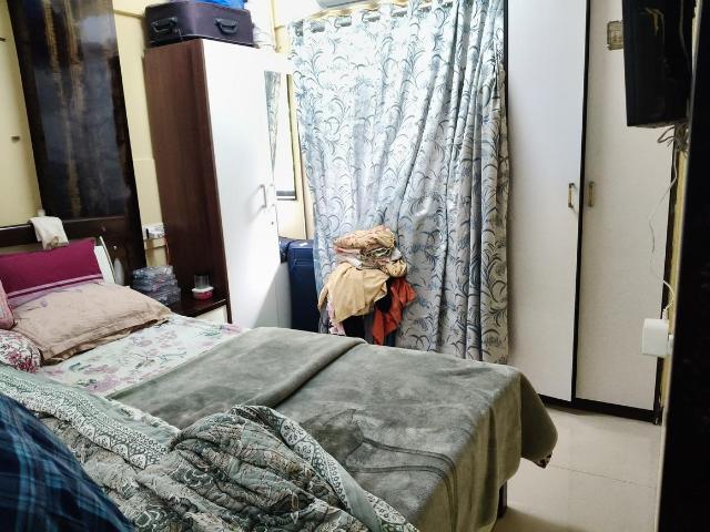 1 BHK Apartment in Andheri West for resale Mumbai. The reference number is 21203511