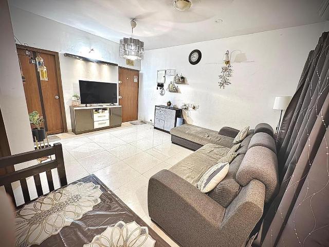 1 BHK Apartment in Adugodi for rent Bengaluru. The reference number is 21276174