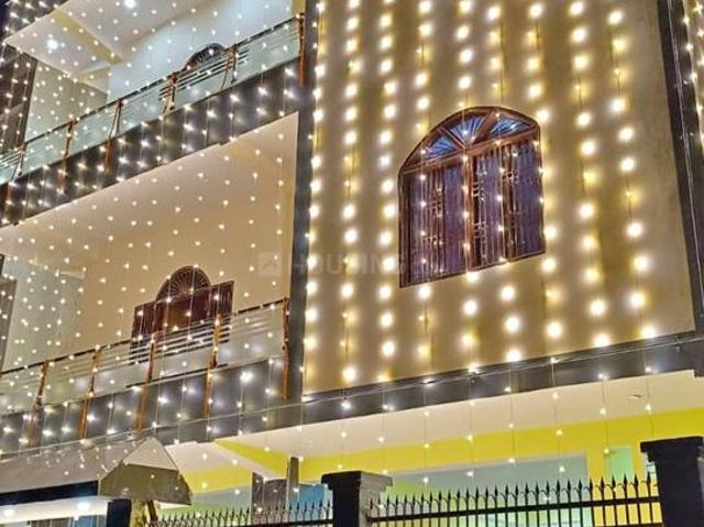 1 BHK Apartment in Ashokpuram Colony for rent Varanasi. The reference number is 21049777