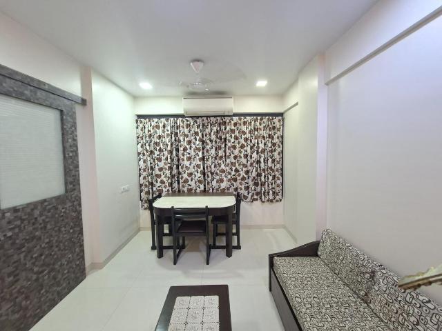 1 BHK Apartment in Borivali West for rent Mumbai. The reference number is 20465569