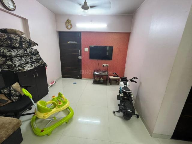 1 BHK Apartment in Borivali West for rent Mumbai. The reference number is 20571807