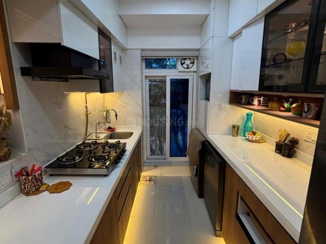 1 BHK Apartment in Borivali West for resale Mumbai. The reference number is 20764221