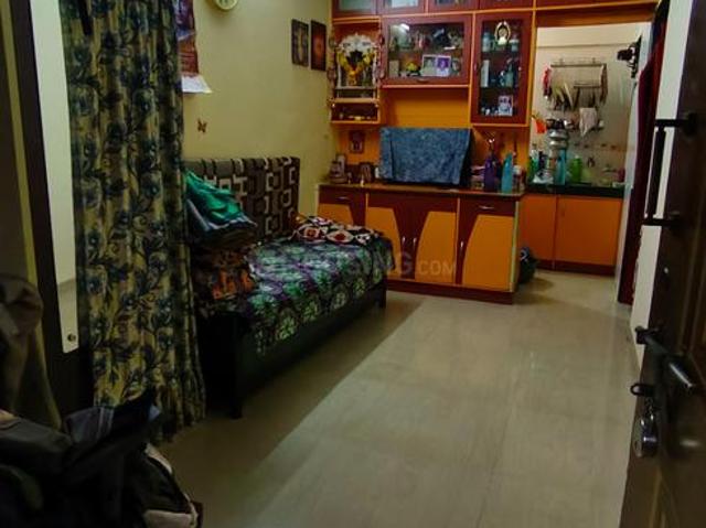 1 BHK Apartment in Bandra East for resale Mumbai. The reference number is 18615619
