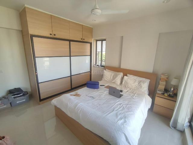 1 BHK Apartment in Bandra West for rent Mumbai. The reference number is 21339999