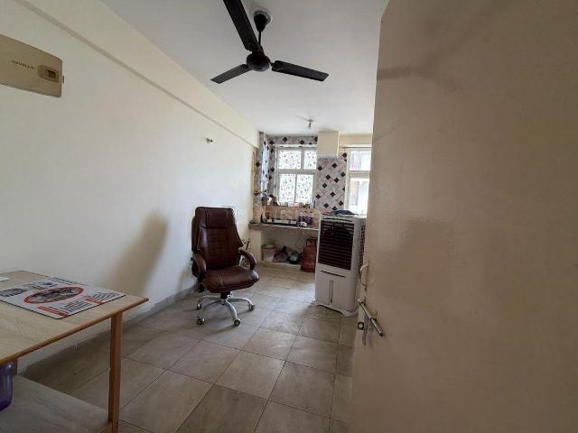1 BHK Apartment in Beliaghata for rent Kolkata. The reference number is 21043124
