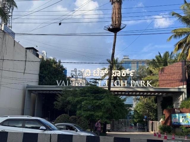 1 BHK Apartment in Bellandur for rent Bengaluru. The reference number is 21352878