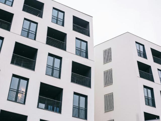 1 BHK Apartment in Bichpuri for resale Agra. The reference number is 20803364