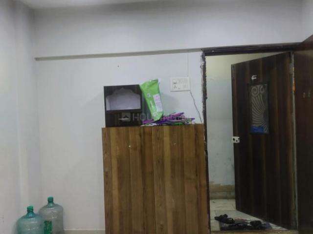 1 BHK Apartment in Goregaon East for rent Mumbai. The reference number is 21047460