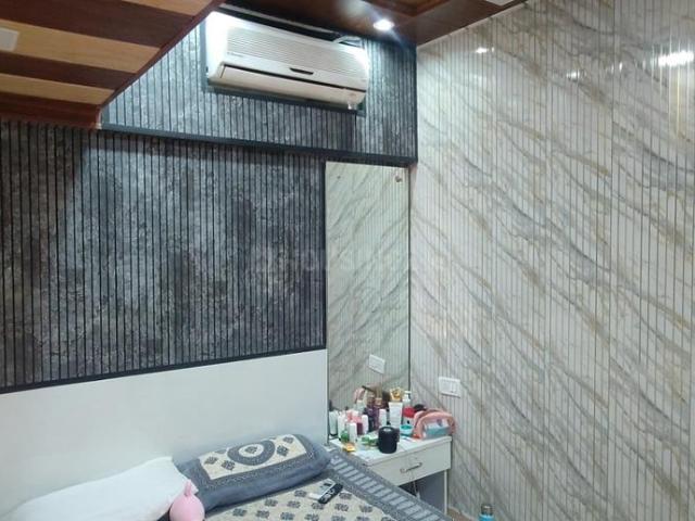 1 BHK Apartment in Goregaon East for resale Mumbai. The reference number is 20472531