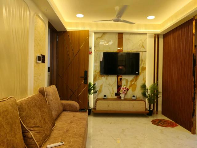 1 BHK Apartment in Goregaon East for resale Mumbai. The reference number is 21354679