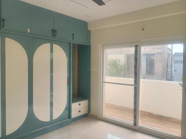 1 BHK Apartment in Gachibowli for rent Hyderabad. The reference number is 21000922
