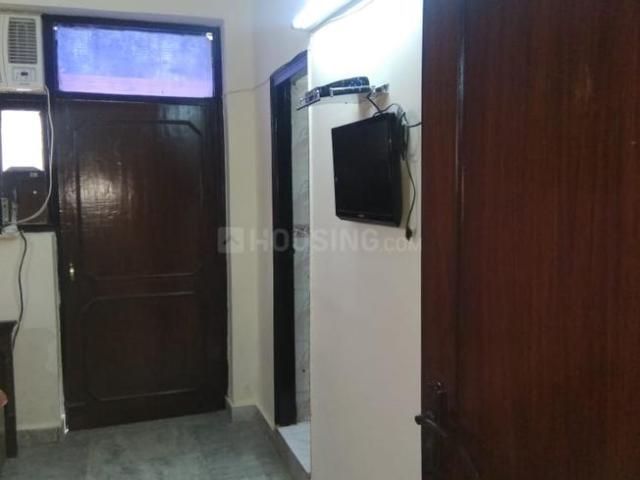 1 BHK Apartment in Garhi for rent New Delhi. The reference number is 20092768
