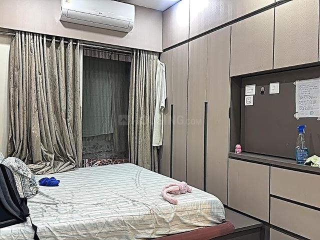 1 BHK Apartment in Ghatkopar East for rent Mumbai. The reference number is 19284947