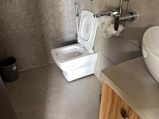 1 BHK Apartment in Ghatkopar East for rent Mumbai. The reference number is 19504615