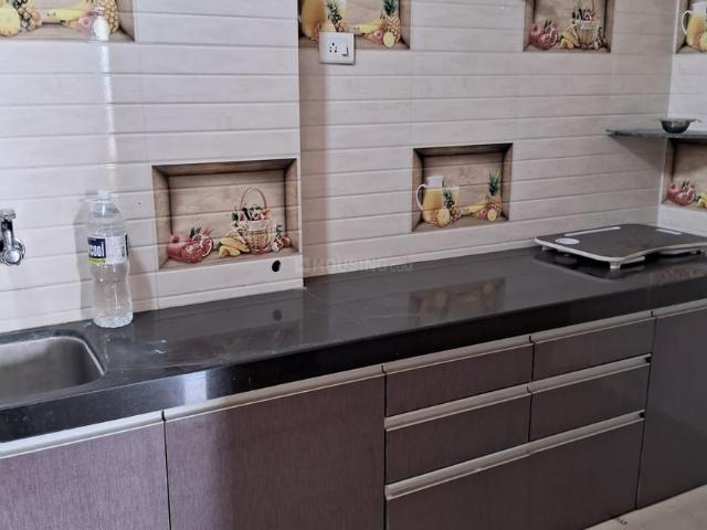 1 BHK Apartment in Ghatkopar East for resale Mumbai. The reference number is 20913860