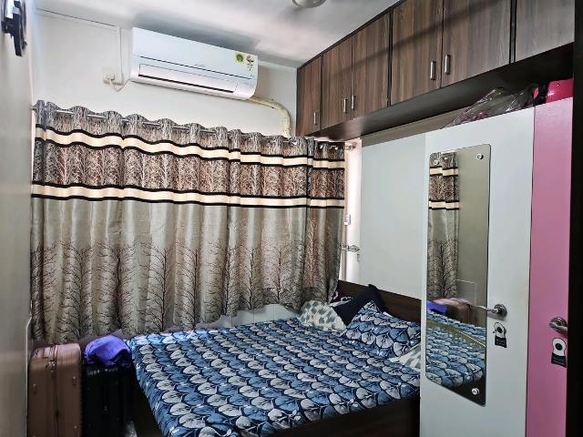 1 BHK Apartment in Grant Road for resale Mumbai. The reference number is 16947609