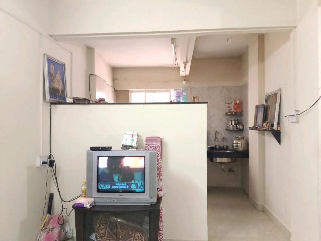 1 BHK Apartment in Guruwar Peth for resale Pune. The reference number is 12110100