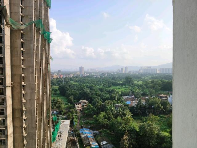 1 BHK Apartment in Dombivli East for rent Thane. The reference number is 21051110