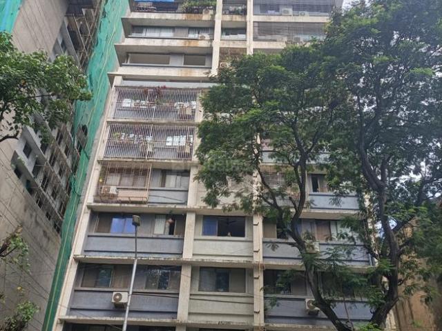 1 BHK Apartment in Dadar West for rent Mumbai. The reference number is 18285468