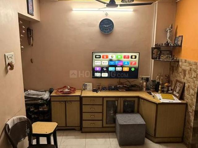 1 BHK Apartment in Dahisar West for resale Mumbai. The reference number is 20298890