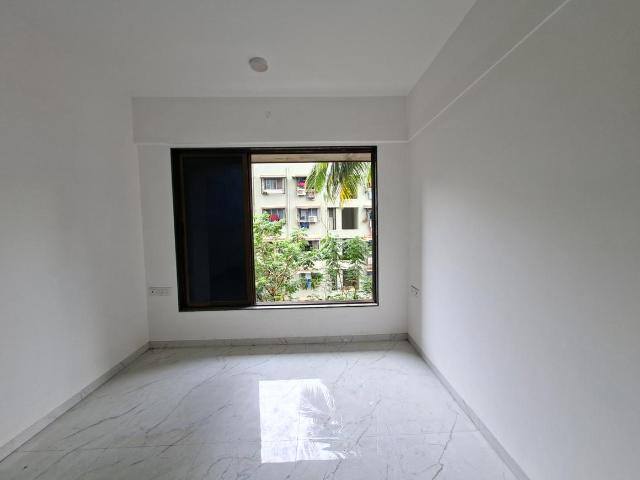 1 BHK Apartment in Dahisar West for resale Mumbai. The reference number is 20741301