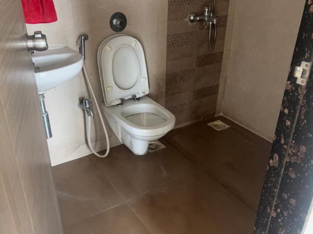 1 BHK Apartment in Dahisar East for resale Mumbai. The reference number is 20481625