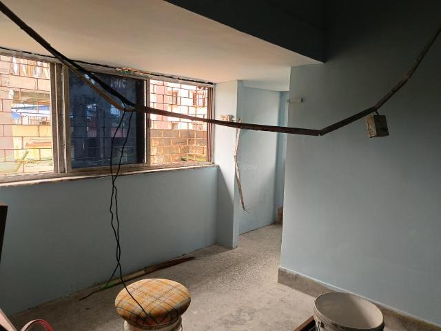 1 BHK Apartment in Dhakuria for resale Kolkata. The reference number is 21187830