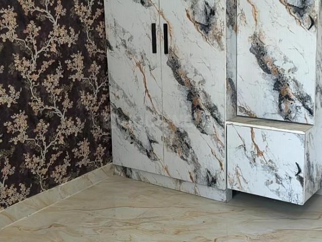 1 BHK Apartment in DLF Ankur Vihar for resale Ghaziabad. The reference number is 18749780