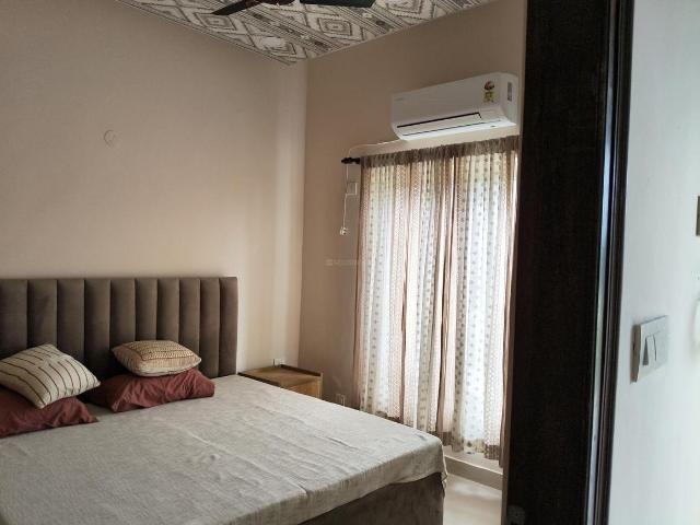 1 BHK Apartment in Knowledge Park 3 for rent Greater Noida. The reference number is 21115513
