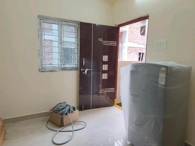 1 BHK Apartment in Kondapur for rent Hyderabad. The reference number is 20342570