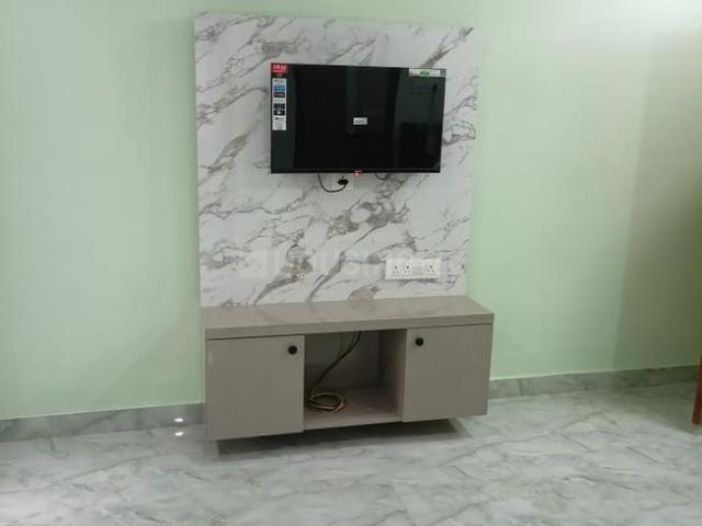 1 BHK Apartment in Kondapur for rent Hyderabad. The reference number is 20449341