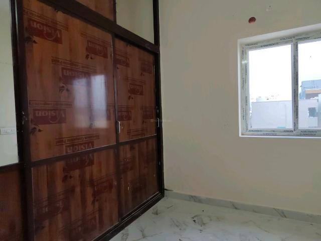 1 BHK Apartment in Kondapur for rent Hyderabad. The reference number is 20558827